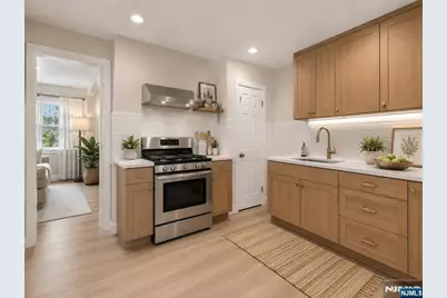 366 7th Avenue, Newark, NJ 07107 - Photo 10