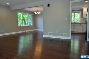 176 Yawpo Ave, Oakland, NJ 07436 - Photo 2