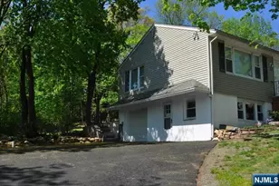 176 Yawpo Ave, Oakland, NJ 07436 - Photo 22