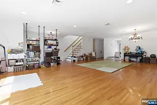 123 Hickory B, Tenafly, NJ 07670 - Photo 4