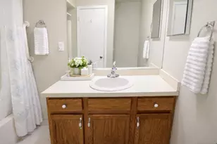 2111 Hilltop Rd, Mahwah, NJ 07430 - Photo 12