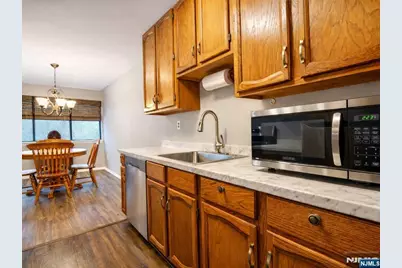 2111 Hilltop Road, Mahwah, NJ 07430 - Photo 6