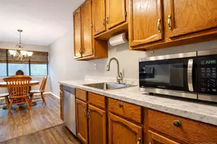 2111 Hilltop Rd, Mahwah, NJ 07430 - Photo 6
