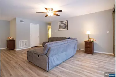 2111 Hilltop Road, Mahwah, NJ 07430 - Photo 10