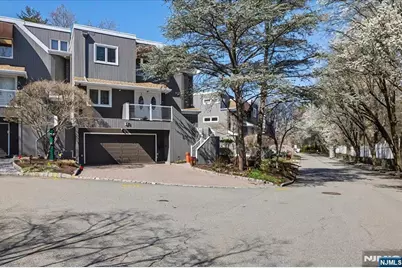 376 Kenwood 9 #9, Englewood, NJ 07631 - Photo 2