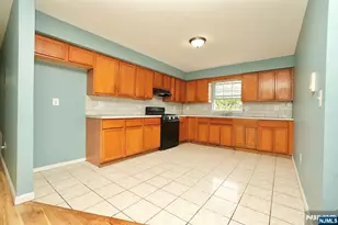 711 S 11th St, Newark, NJ 07103 - Photo 4