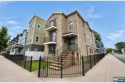 711 S 11th Street, Newark, NJ 07103 - Photo 1