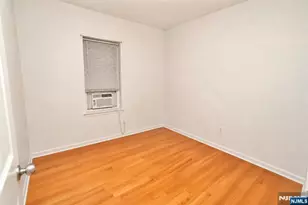 395 S 15th St, Newark, NJ 07103 - Photo 16