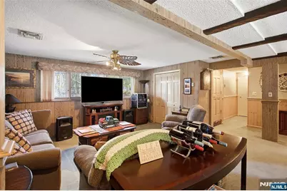 8 Mariani Drive, Little Ferry, NJ 07643 - Photo 26