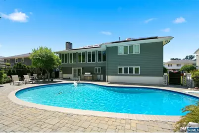 8 Mariani Drive, Little Ferry, NJ 07643 - Photo 38
