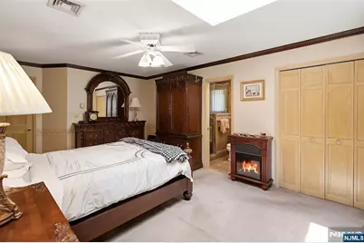 8 Mariani Drive, Little Ferry, NJ 07643 - Photo 16