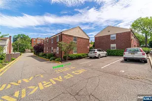 2205 Center B, Fort Lee, NJ 07024 - Photo 10
