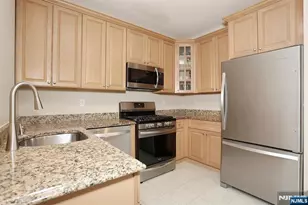 175 Rochelle Ave 321, Rochelle Park Township, NJ 07662 - Photo 20