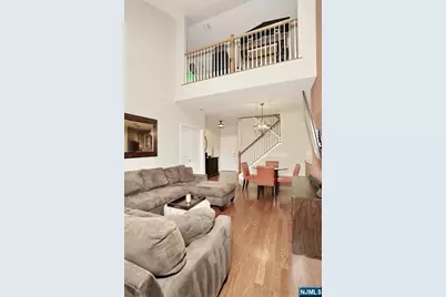 175 Rochelle Avenue 321 #321, Rochelle Park Township, NJ 07662 - Photo 14