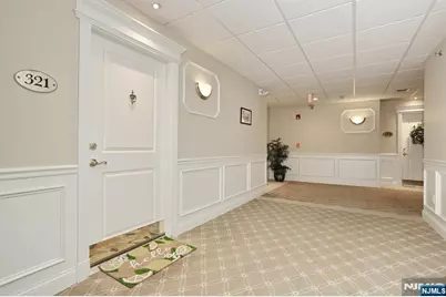 175 Rochelle Avenue 321 #321, Rochelle Park Township, NJ 07662 - Photo 4