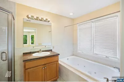 136A Fulton Avenue, Fairview, NJ 07022 - Photo 20
