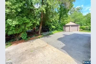 166 Washington Place, Ridgewood, NJ 07450 - Photo 12