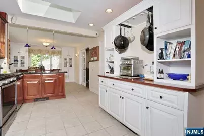 908 N Monroe Street, Midland Park, NJ 07450 - Photo 14