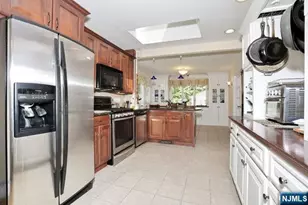 908 N Monroe St, Midland Park, NJ 07450 - Photo 10