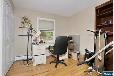 908 N Monroe Street, Midland Park, NJ 07450 - Photo 18