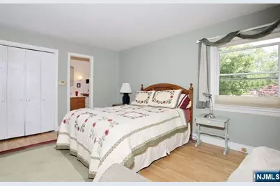 908 N Monroe Street, Midland Park, NJ 07450 - Photo 16