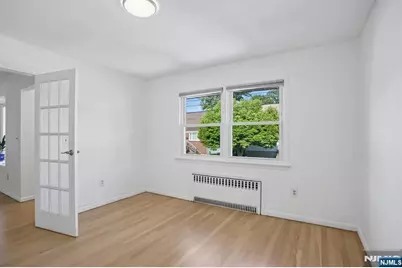1018 Inwood Terrace, Fort Lee, NJ 07024 - Photo 10