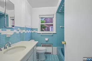 1018 Inwood Terrace, Fort Lee, NJ 07024 - Photo 20