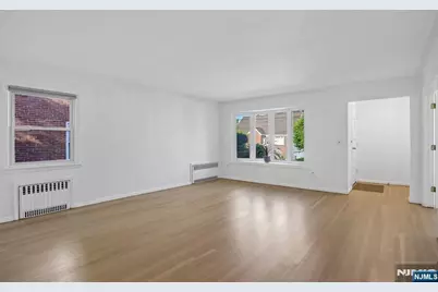1018 Inwood Terrace, Fort Lee, NJ 07024 - Photo 6