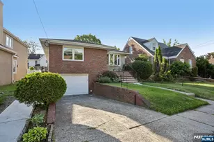 1018 Inwood Terrace, Fort Lee, NJ 07024 - Photo 4