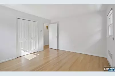 1018 Inwood Terrace, Fort Lee, NJ 07024 - Photo 16