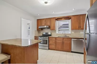1018 Inwood Terrace, Fort Lee, NJ 07024 - Photo 12