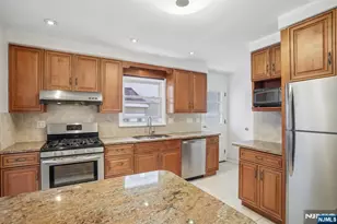 1018 Inwood Terrace, Fort Lee, NJ 07024 - Photo 14