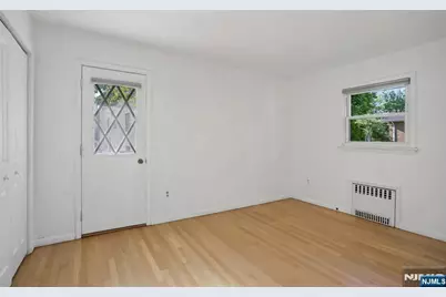 1018 Inwood Terrace, Fort Lee, NJ 07024 - Photo 18