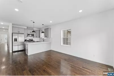 910 Bergen 1 #1, Newark, NJ 07112 - Photo 4