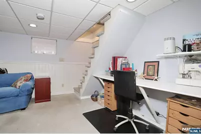 94 Smith Avenue, Bergenfield, NJ 07621 - Photo 36