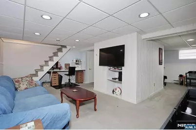 94 Smith Avenue, Bergenfield, NJ 07621 - Photo 32