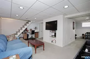 94 Smith Ave, Bergenfield, NJ 07621 - Photo 32