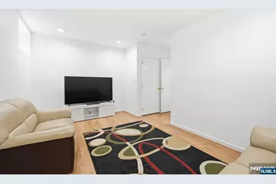 216 Barringer, Nutley, NJ 07110 - Photo 34