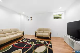216 Barringer, Nutley, NJ 07110 - Photo 32