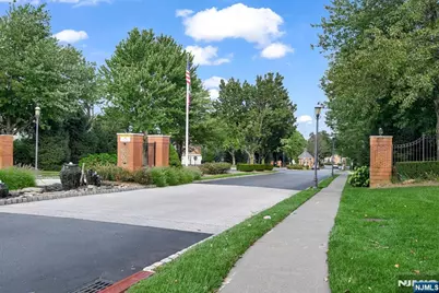 216 Barringer, Nutley, NJ 07110 - Photo 46
