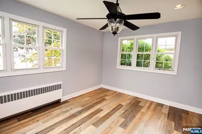 536 Boulevard, New Milford, NJ 07646 - Photo 4
