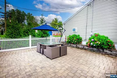 536 Boulevard, New Milford, NJ 07646 - Photo 32