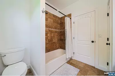 17 E Fairmount Avenue, Maywood, NJ 07607 - Photo 28