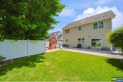 17 E Fairmount Avenue, Maywood, NJ 07607 - Photo 6