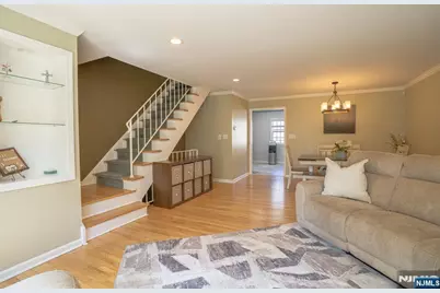 575 Grove, Clifton, NJ 07013 - Photo 8