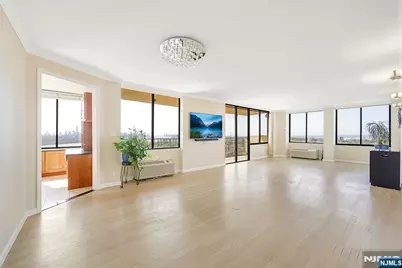 200 Winston Drive 2019 #2019, Cliffside Park, NJ 07010 - Photo 4