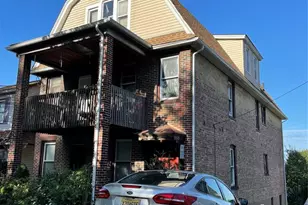 200 Ridgefield Ave, Bogota, NJ 07603 - Photo 2