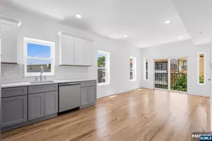 840 S 19th St, Newark, NJ 07108 - Photo 12