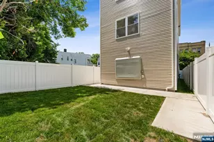 840 S 19th St, Newark, NJ 07108 - Photo 32