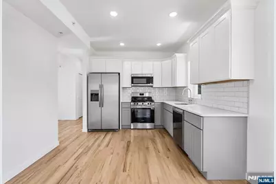 840 S 19th Street, Newark, NJ 07108 - Photo 8